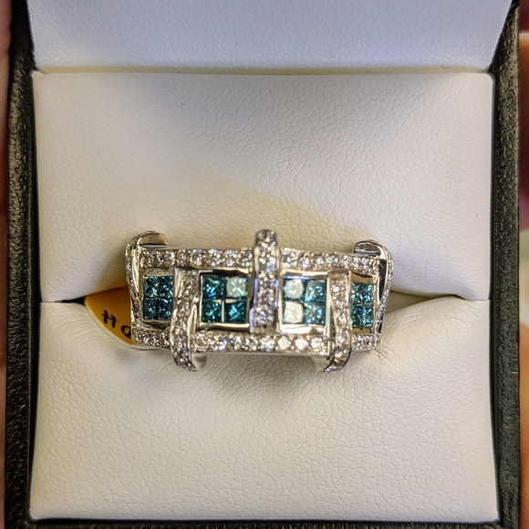 18k blue & white diamond ring - Picture 4 of 12